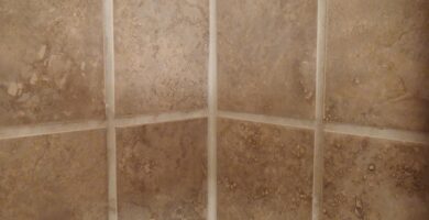 Juntas entre los azulejos del plato de ducha