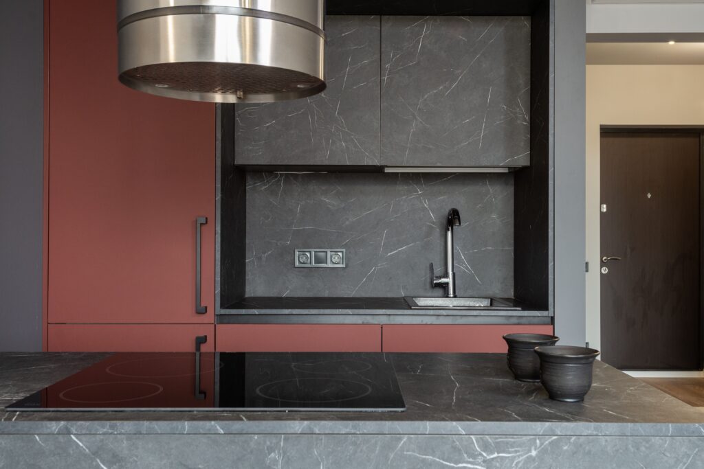 Placa vitrocerámica en una cocina